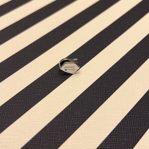 Keep Collective X Disney Alice in Wonderland Watch Charm - Picture 5 of 5